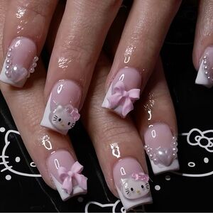 Sanrio Hello Kitty Heart Bow White French Style 24Pcs Press on Nails-Short Squar